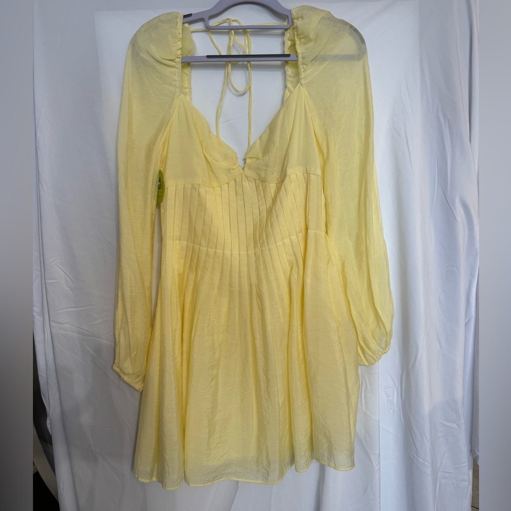 ASTR The Label NWT Dress Size Medium